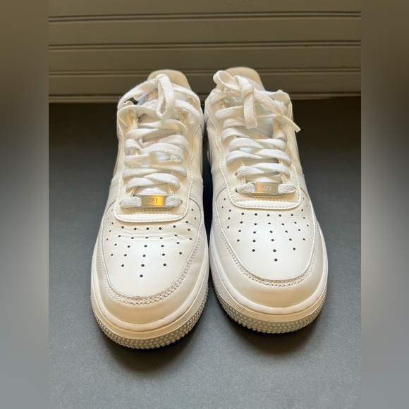 Nike White and Purple Sneakers - Picture 2 of 8